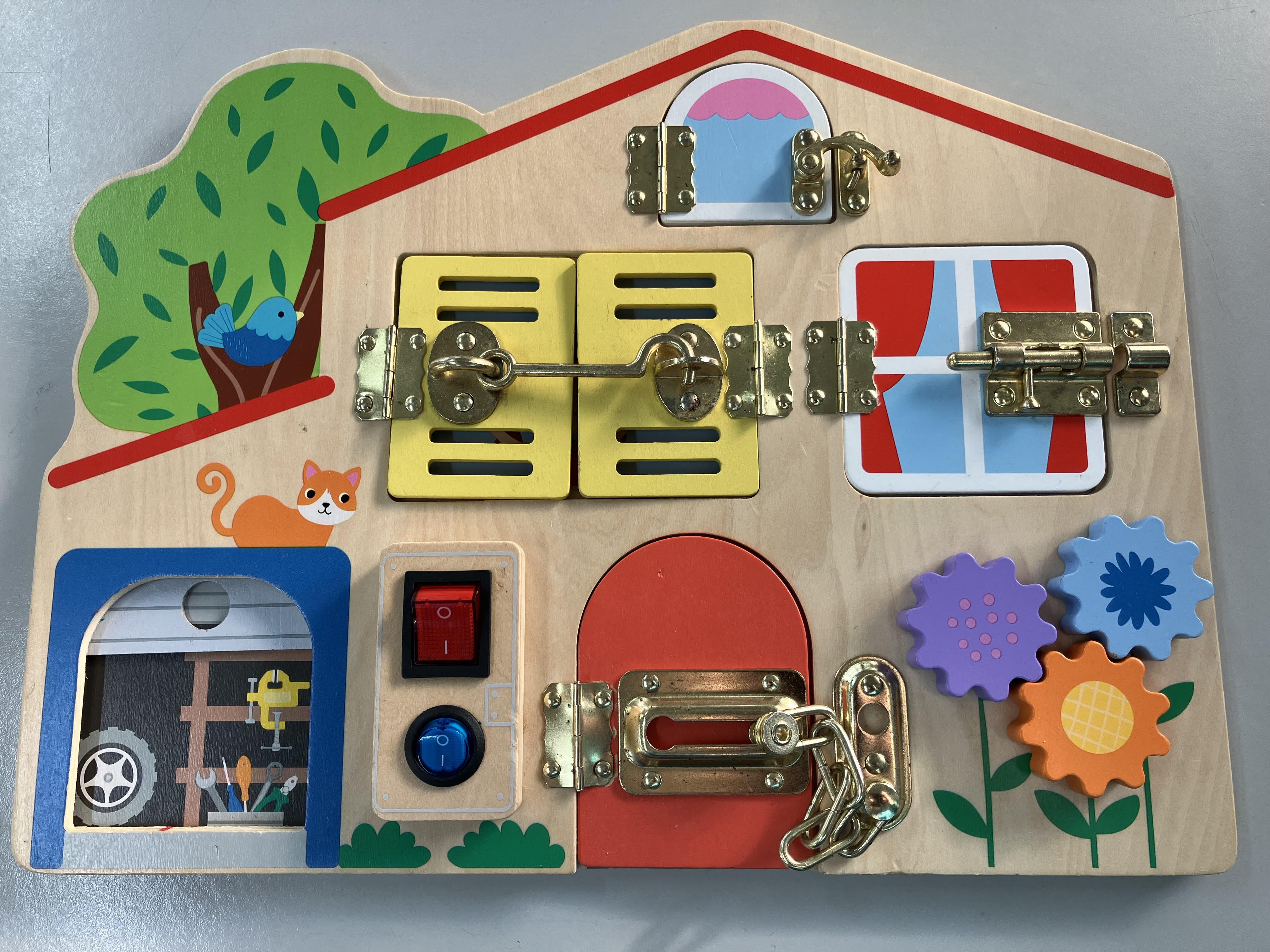LOCK  AND HOOK ACTIVITY BOARD